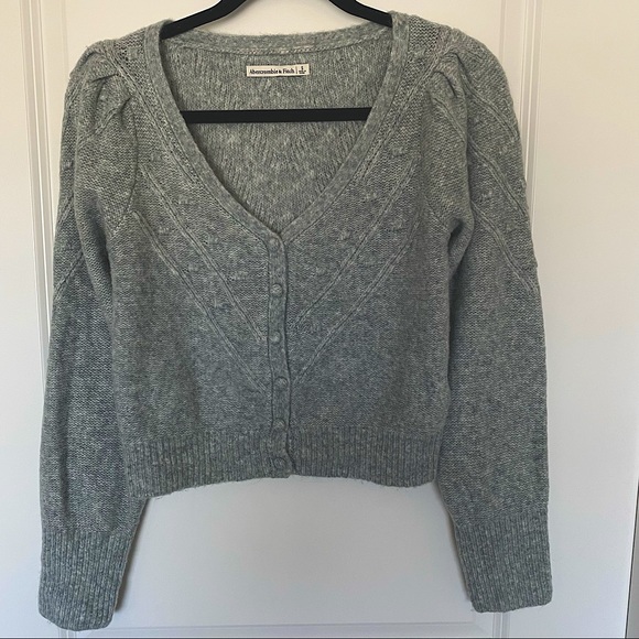 NWOT Abercrombie Cropped Bobble Cardigan Sweater GREEN/GREY - SIZE M - Picture 5 of 8
